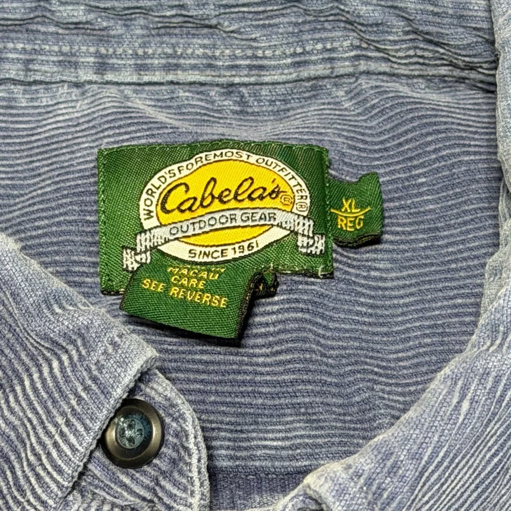 Cabelas Button Down Shirt Mens XL Blue Corduroy Long Sleeve Pocket Outdoor